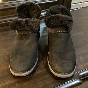 Uggs ankle boots